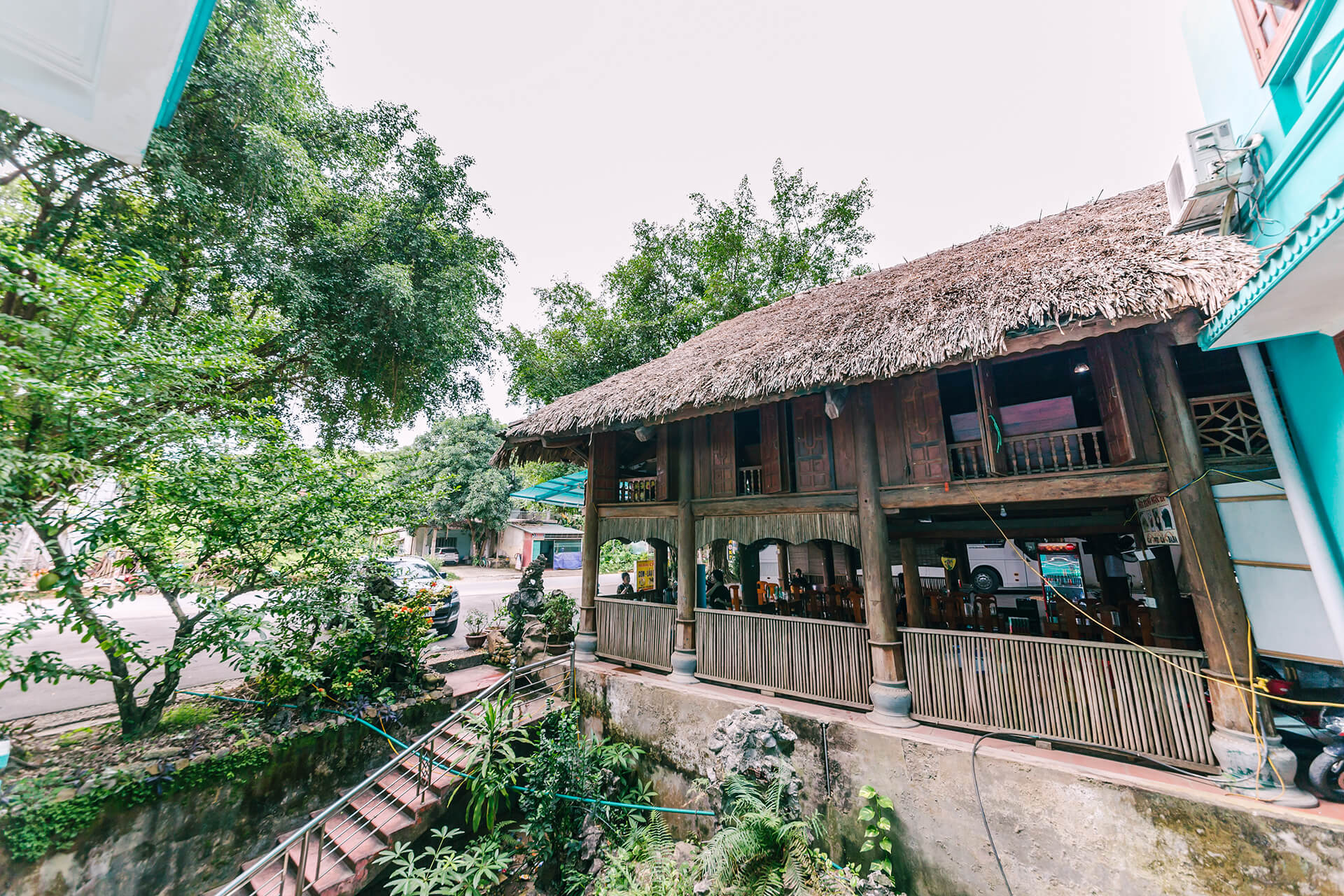 Khu du lịch nghỉ dưỡng suối khoáng